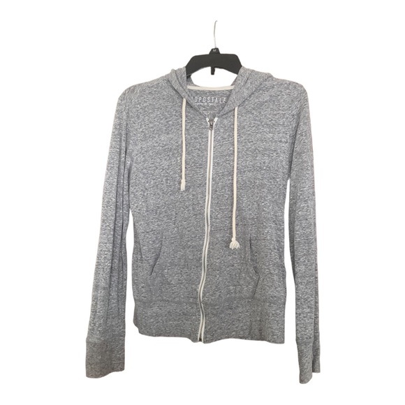 Aeropostale Tops - Sweatshirt Hoodie Aeropostale Gray Zippered Size L 17” pit to pit 20” Length